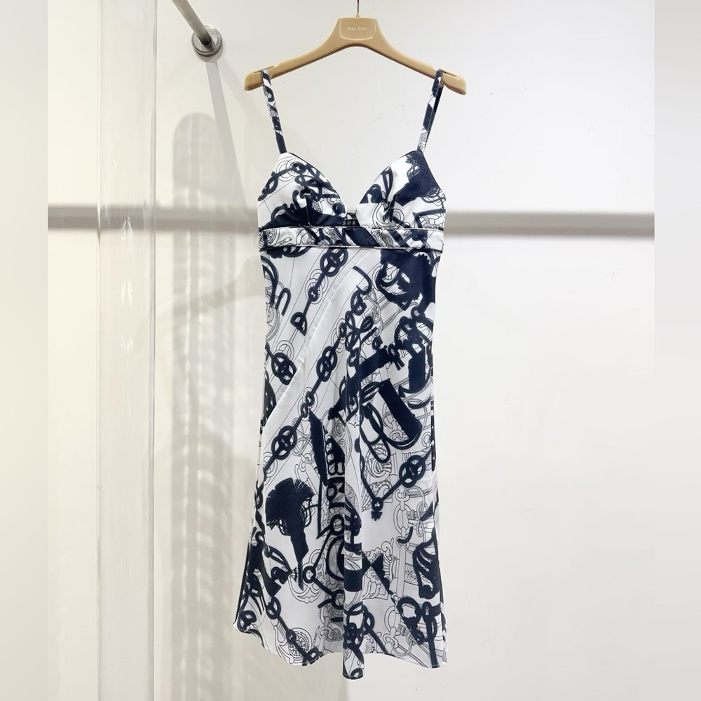 ❌sold❌Authentic Hermes Navy and White Dress
